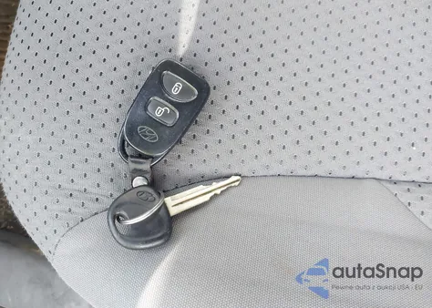 2009 Hyundai Tucson Gls from USA, damaged, VIN KM8JM12B69U952953